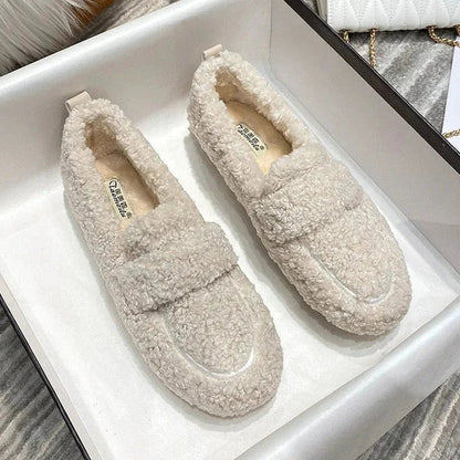 Amelia - Women's Ultra‑Cozy Plush Moccasins