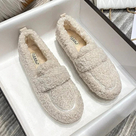 Amelia - Women's Ultra‑Cozy Plush Moccasins